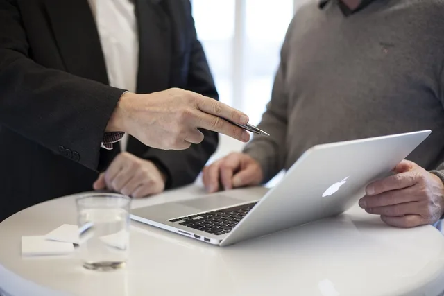consulting, edp, businessman, business people, notebook, meeting, consulting, consulting, consulting, consulting, consulting, meeting, meeting, meeting. Corporate communications agencies: screening fit, evidence and terms before fee