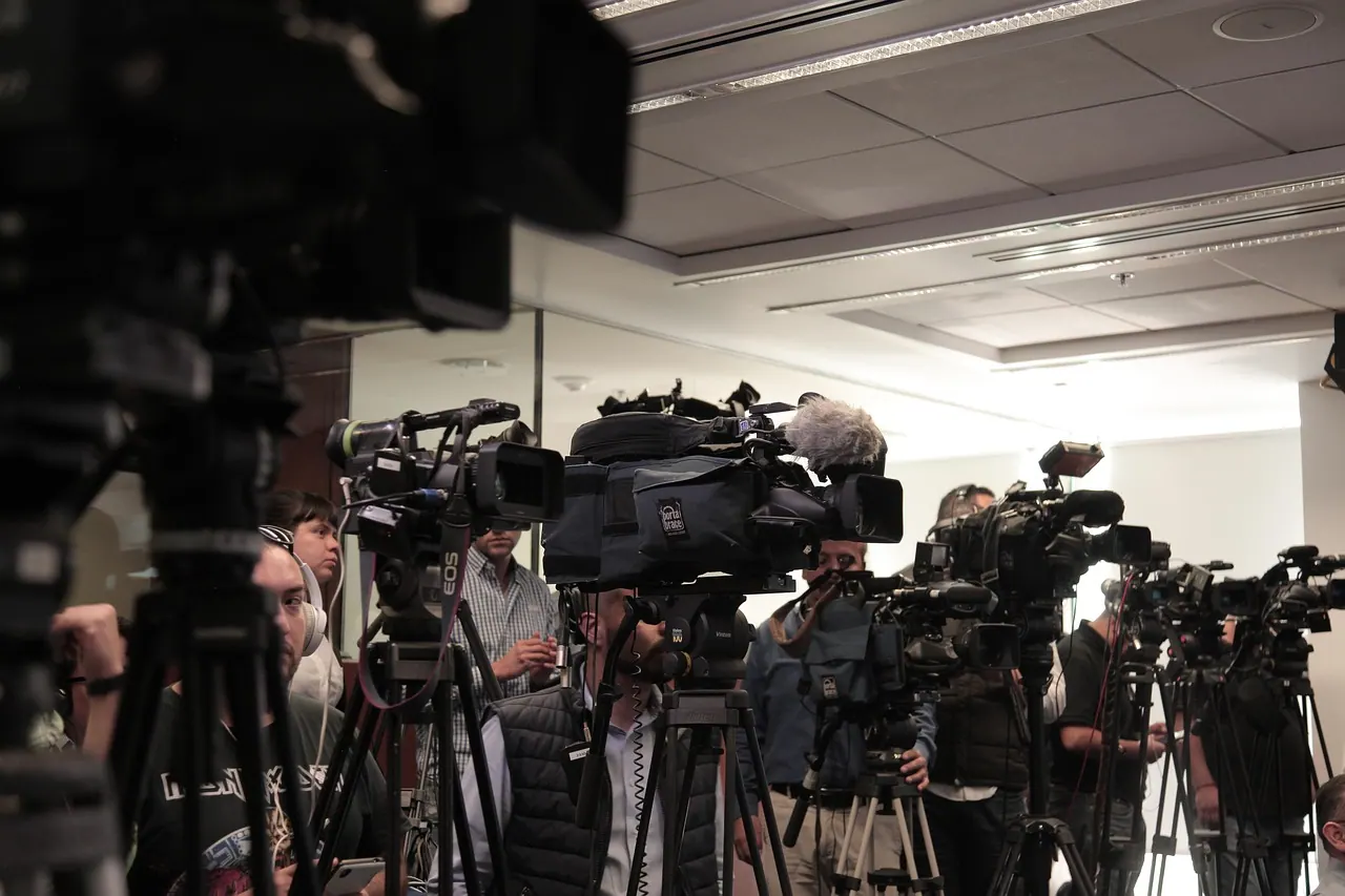 cameras, filming, media, reporters, conference, video, interview, tripod, cameramen, interview, interview, interview, interview, interview. Communications agencies: a practical guide for 2027
