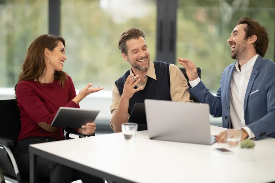 Business People. Corporate communications practices: the pre-release check