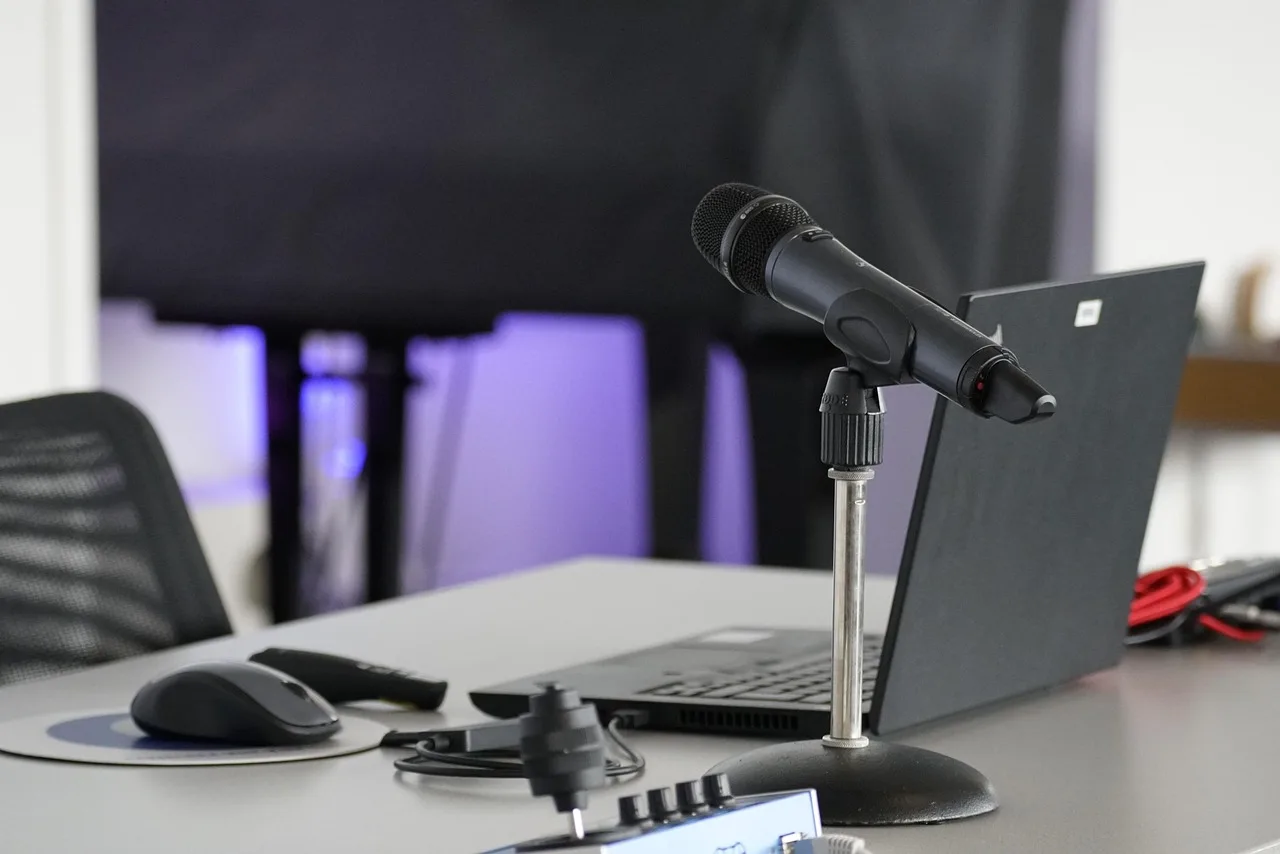laptop, conference table, mouse, work, business, online, remote, microphone, podcast, podcast, podcast, podcast, podcast, podcast. How to test crisis communications tools
