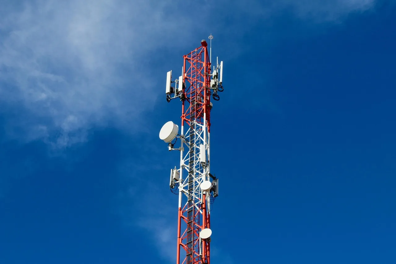 aerial, communication, connection, telecommunication, telecom, antenna, blue community, blue communication, telecommunication, telecommunication, telecom, telecom, telecom, telecom, telecom, antenna. Which crisis communications signals deserve a place on the watchlist?